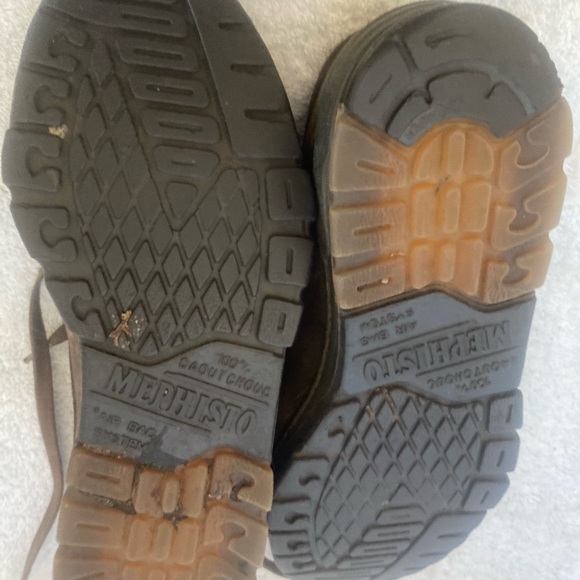 MEPHISTO  SHOES, ugly as hell, endurance walking comfort. Foot ease, hiking😄❤️ - Picture 4 of 12